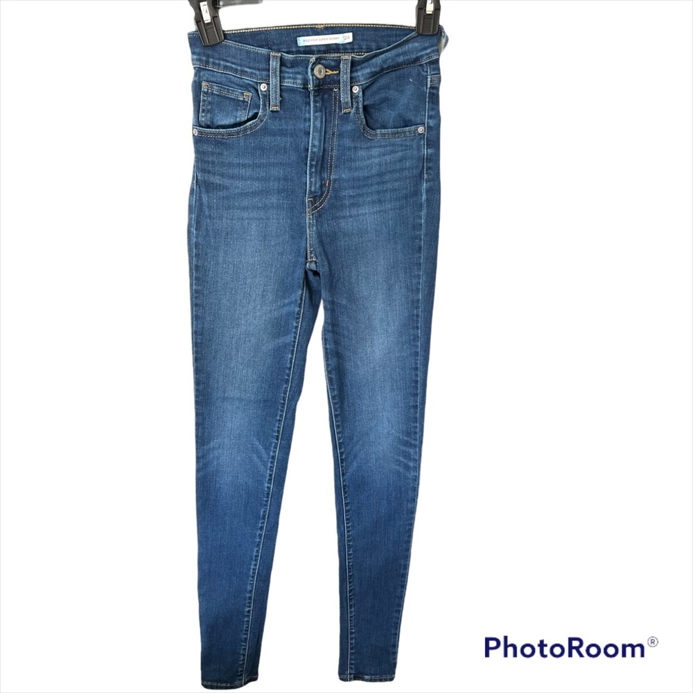 Levi’s skinny jeans size 24